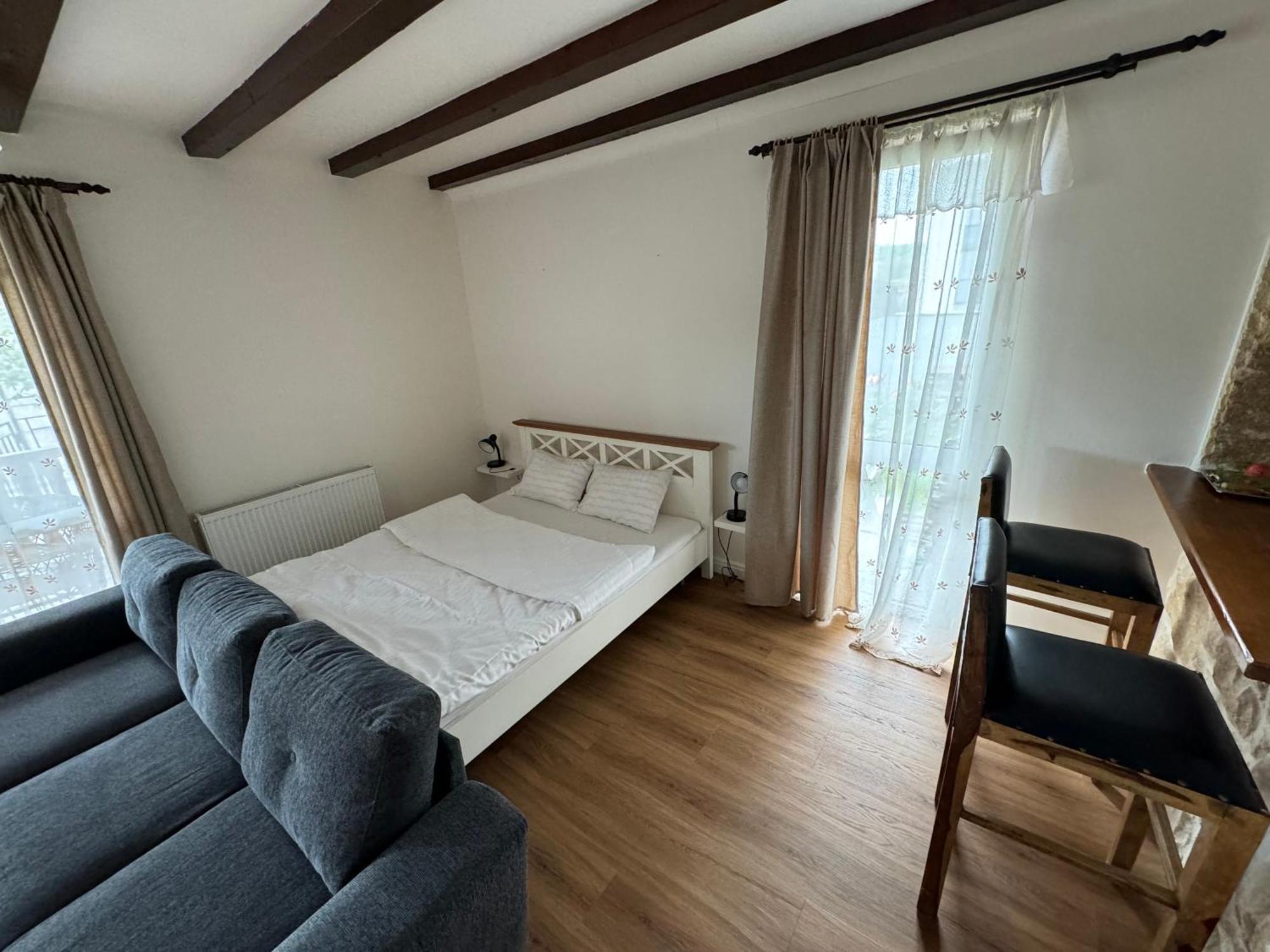 Hotel Casa Smarald Turda Noua Esterno foto